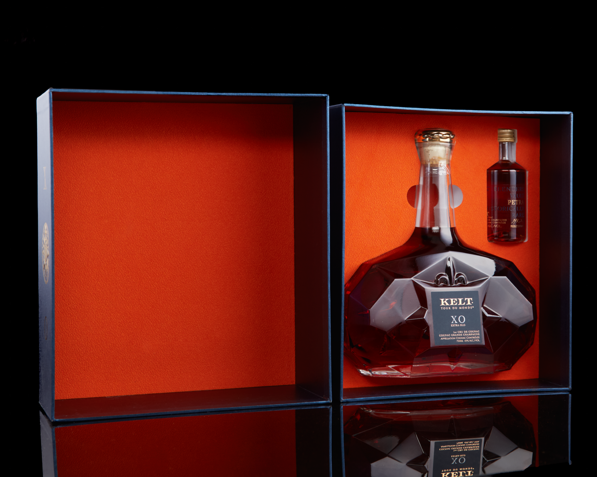 KELT COGNAC XO GRAND CHAMPAGNE TOUR DU MONDE GIFT BOX W/ 50ML PETRA FRANCE 750ML LIQ