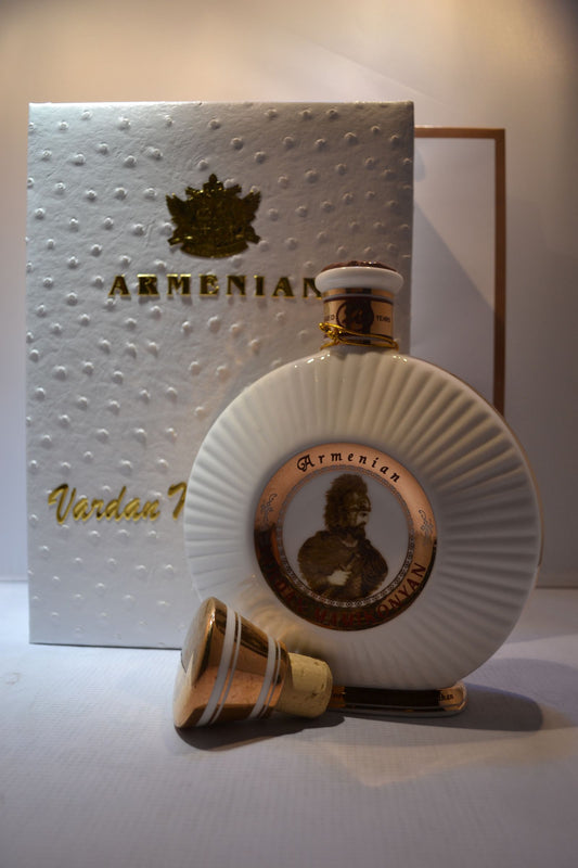 VARDAN MAMIKONIAN BRANDY ARMENIA GFT BOX 20YR 750ML Spirits
