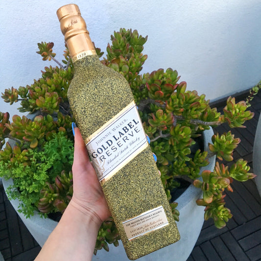 JOHNNIE WALKER SCOTCH BLENDED GOLD LABEL RESERVE W/ GLITTER DESIGN 750ML Spirits